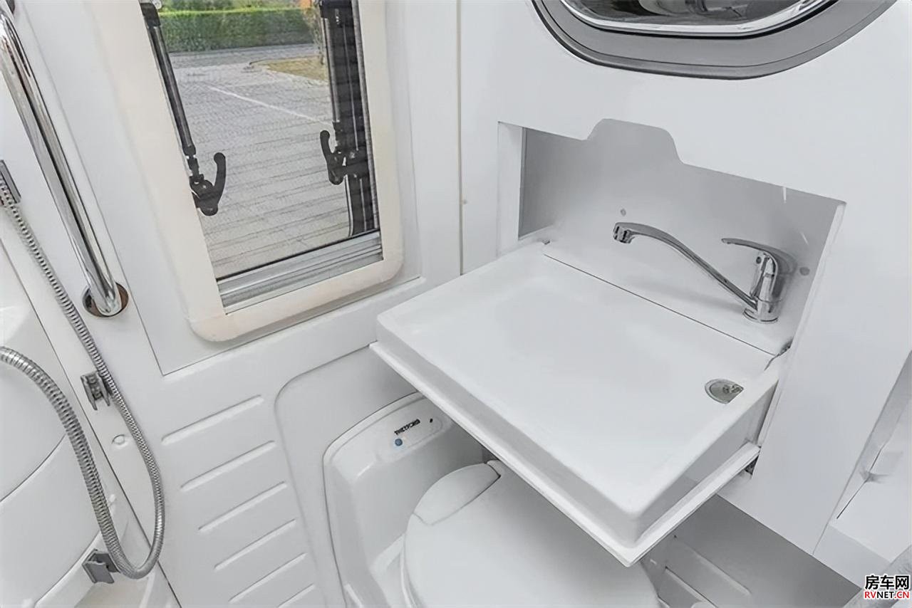 宇通c535房车,全新升级,现货供应      