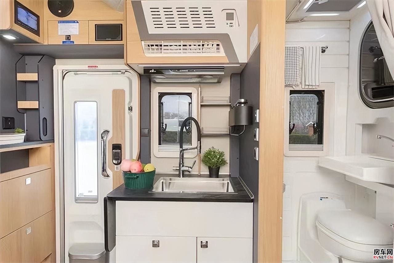 宇通c535房车,全新升级,现货供应      