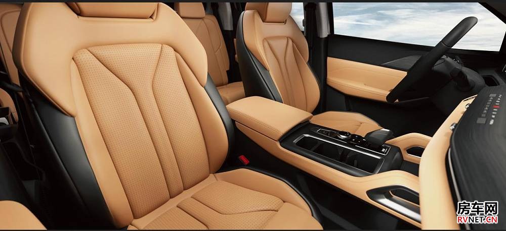 标配四驱、差速锁+48V电源系统，长安峰景.蓝鲸览拓者房车焕新出发_4