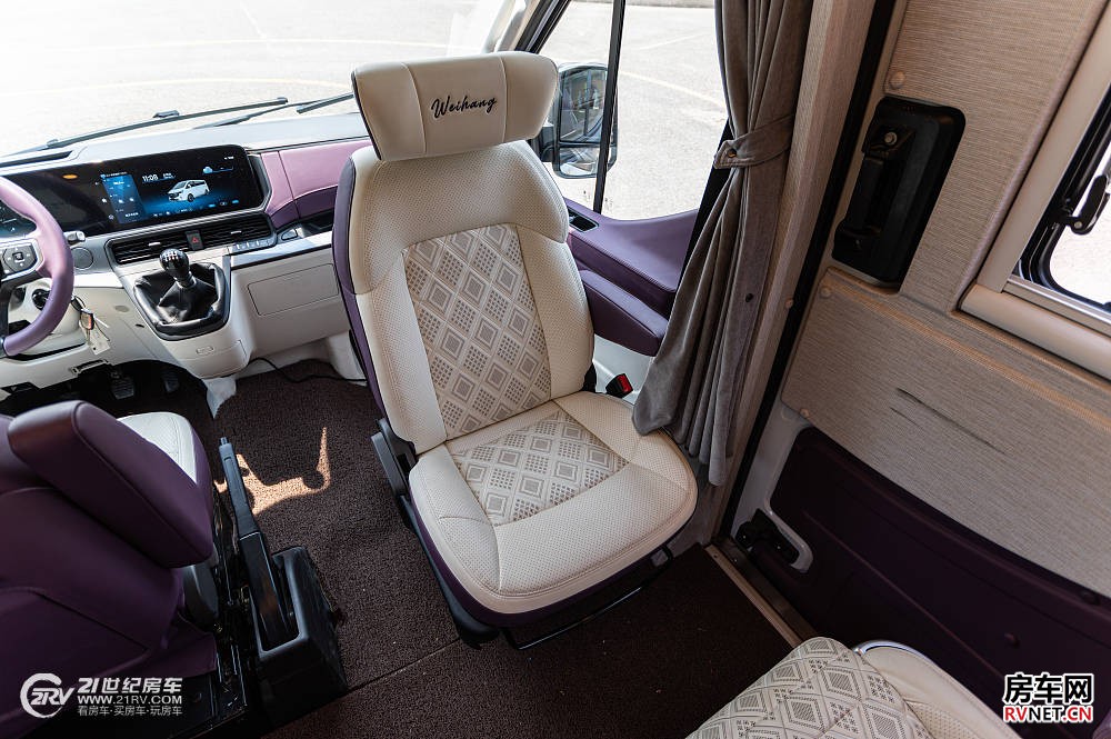 实拍卫航房车“黑豹”，带给你不一样的豪华美式大旅居！_14