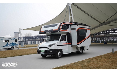 5 2 收藏 分享 36.98 万拿下顶配，蓝牌 C 本的家庭旅居理想之选!隆翠8号顶配版