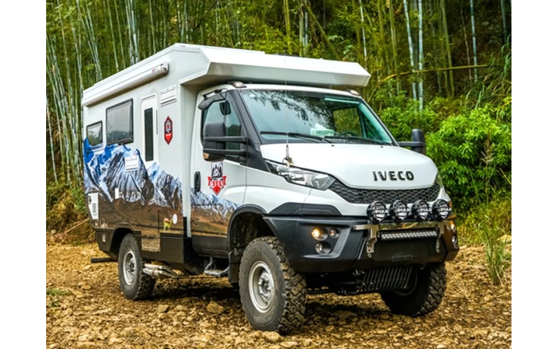 依维柯C型越野房车