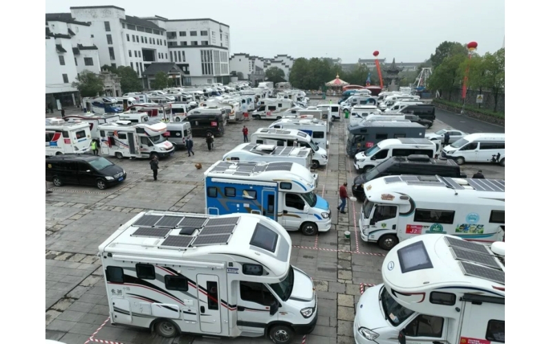 首届长三角汽车（房车）集结赛太湖站活动举行
