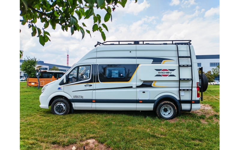 2023款大驰蛮牛福田B型自动挡4座位32.98万元 48伏10度电 260升水箱 性价比超高