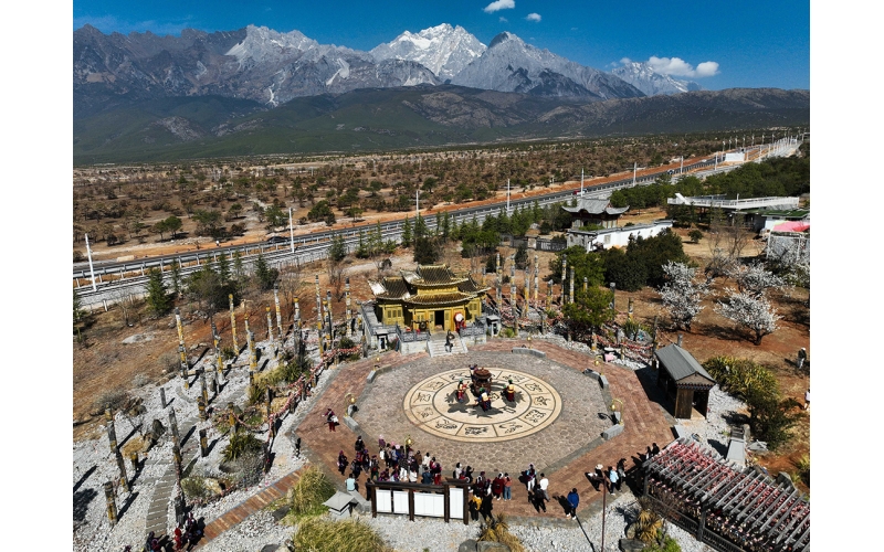 丽江要求进一步规范中心城区房车管理，设3个指定停放点