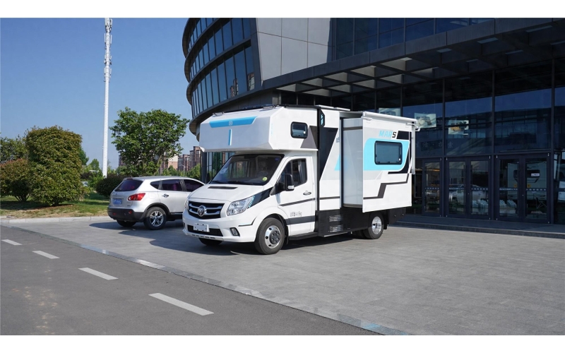 30万级双拓展房车，11月29亮相成都房车展，品质好颜值高