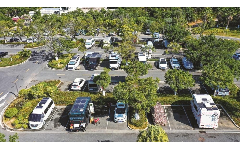 一路向南，追逐暖阳 各地&ldquo;房车候鸟族&rdquo; 来石狮过冬