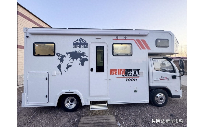 公寓版自动波福田大轻卡房车，两卧一厅配置超多，百姓款仅19万多