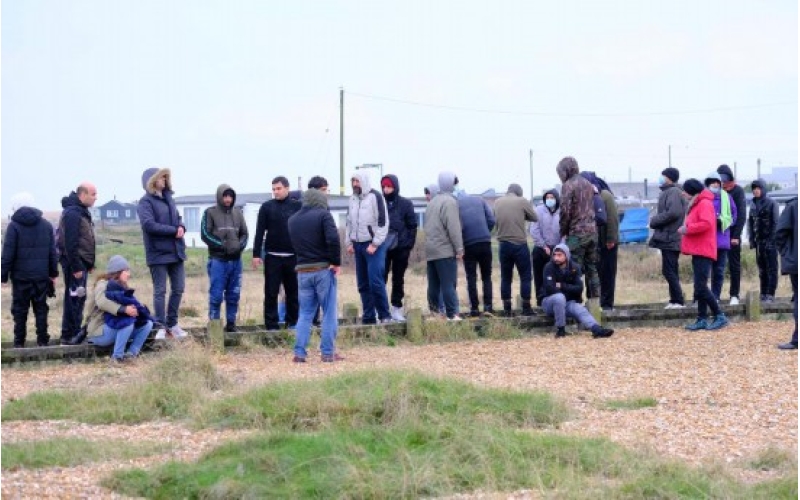 英吉利海峡偷渡人数创新高 马克龙：都怪英国&ldquo;脱欧&rdquo;