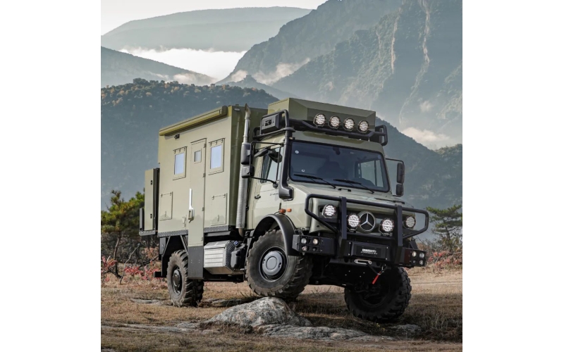 大G在它面前就是弟弟，硬核越野房车乌尼莫克，今天带大家开开眼