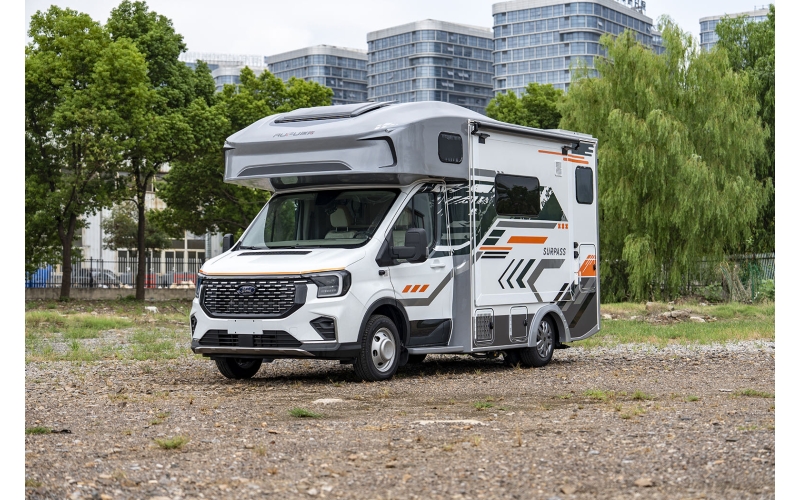 奇瑞打造的大房车，9月19亮相成都房车展，2对情侣都能住下