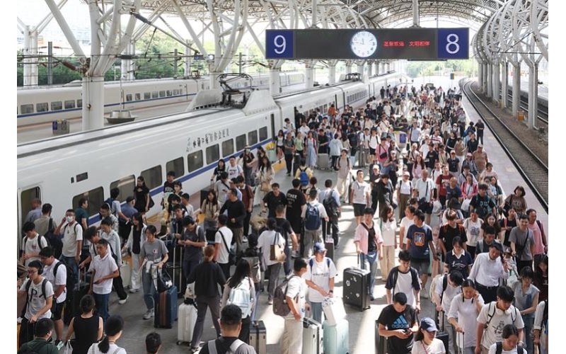 大数据盘点&ldquo;双节&rdquo;假期出行&ldquo;热&rdquo; 重庆多项文旅指标位居全国前列