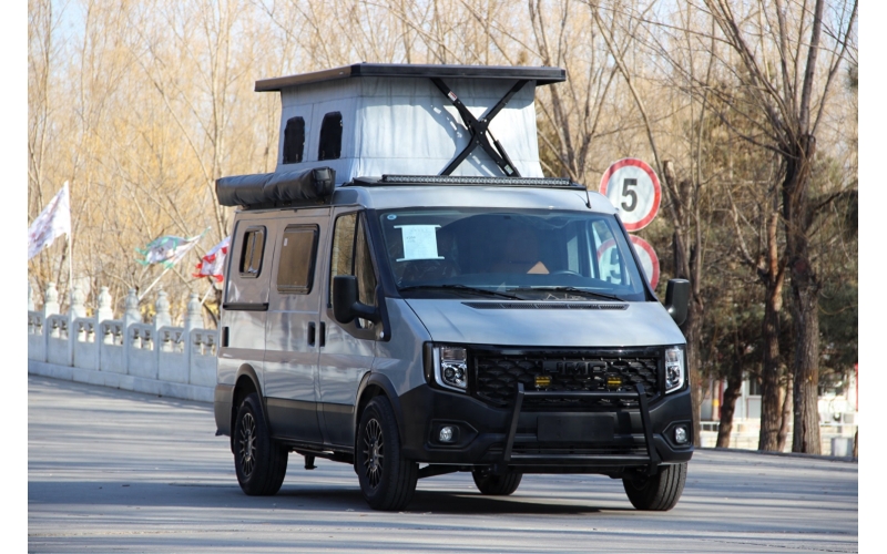 富日通闪电升顶房车为年轻人打造 20来万越野范儿十足