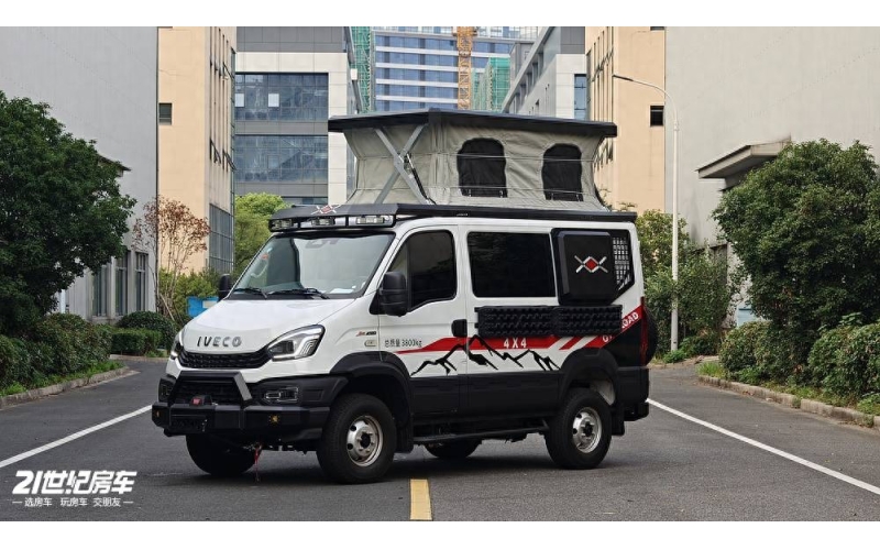 三把锁，全时四驱，10度电！越野宿营车，新星北斗Y500山海