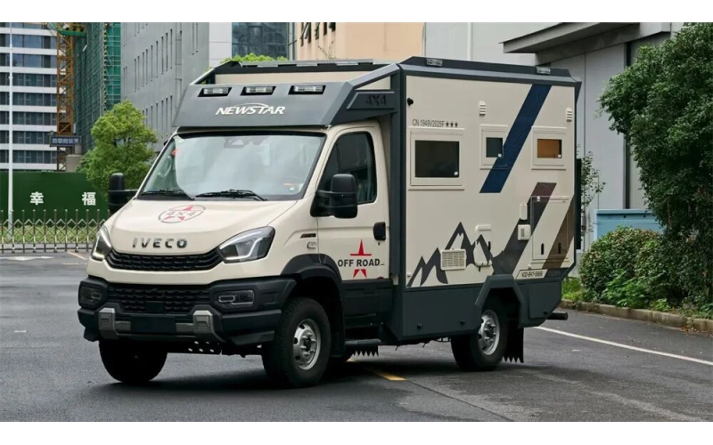 基于依维柯欧霸4&times;4专业越野轻客底盘打造的C型房车，新星Y600C自发布起就备受越野玩家青睐