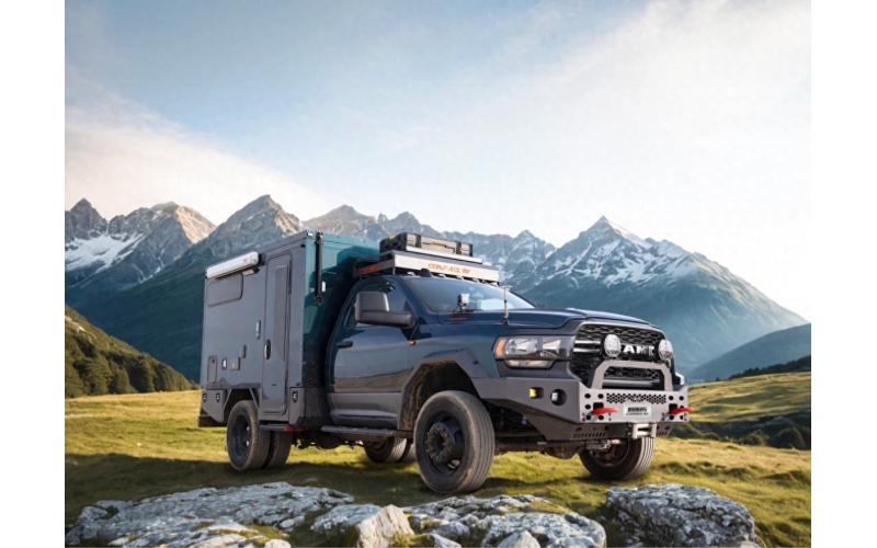 康派斯道奇公羊12B房车，百万级房车到底长什么样？6.4L强擎公羊底盘，公羊房车尽享奢华