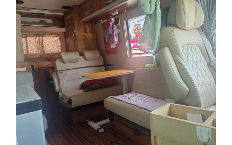 房车一定要豪华吗？另一种更偏向实用的思路