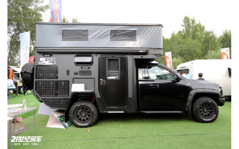 开牧马人住帐篷 vs 开麦卡住&ldquo;标间&rdquo;！当代越野人的终极选择题