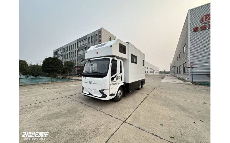 21RV北京房车展｜硬核底盘 + 全屋智能！凌扬 纯电动旅居车