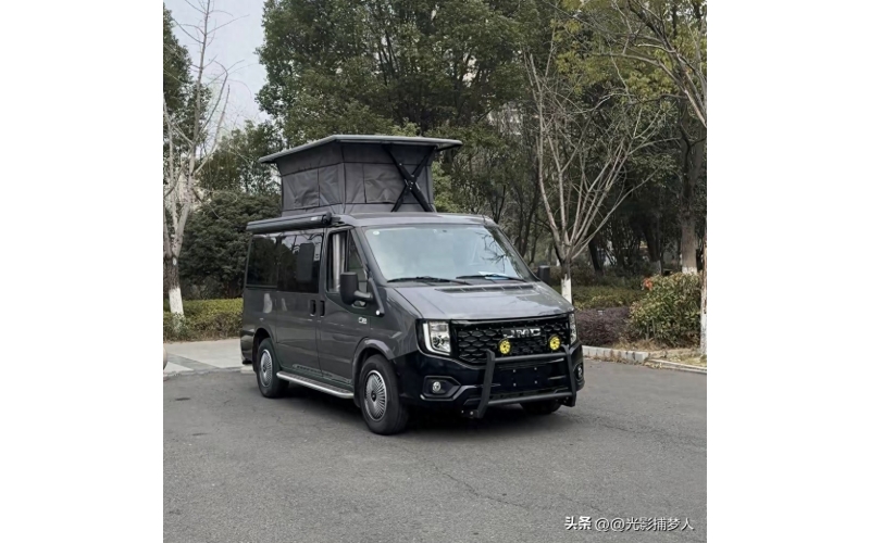 5米长2.1米高，18万级的最小房车&mdash;它卖的是诗和远方还是停车自由