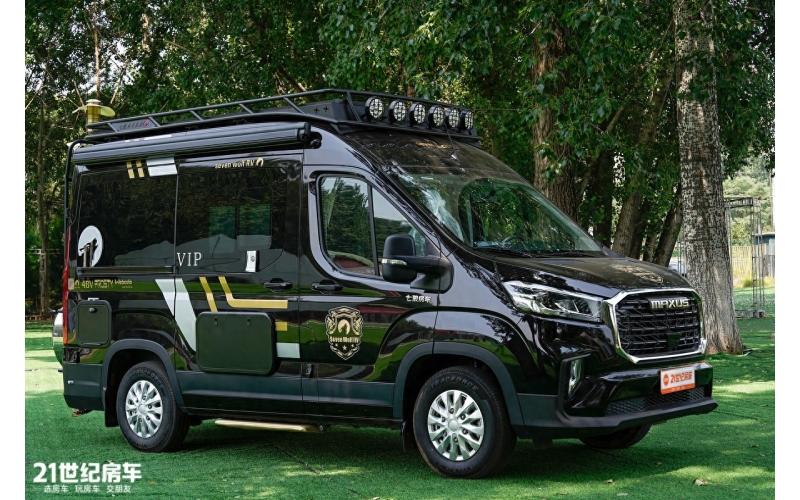 26.98万拿下全能B型房车？七狼V700冠军版S 短轴灵活，好开好用